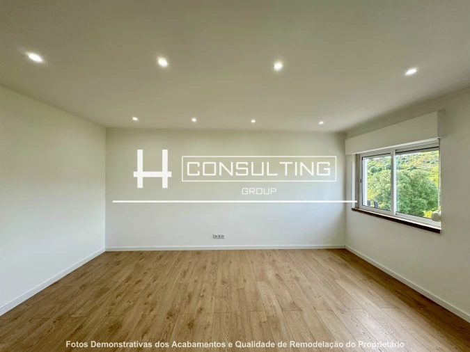 Apartamento T2 para Venda em Venteira Foto 8