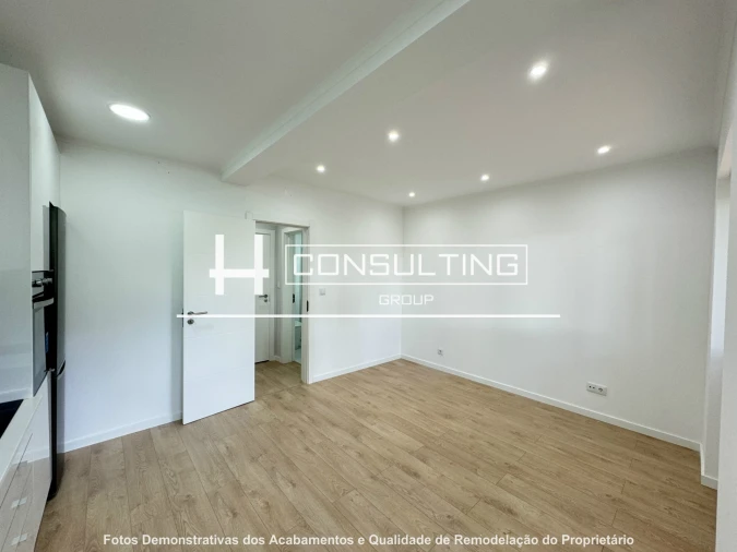 Apartamento T3 para Venda em Queluz e Belas Foto 4