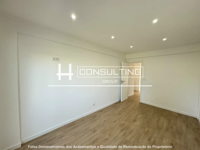 Apartamento T3 para Venda em Queluz e Belas Foto 44