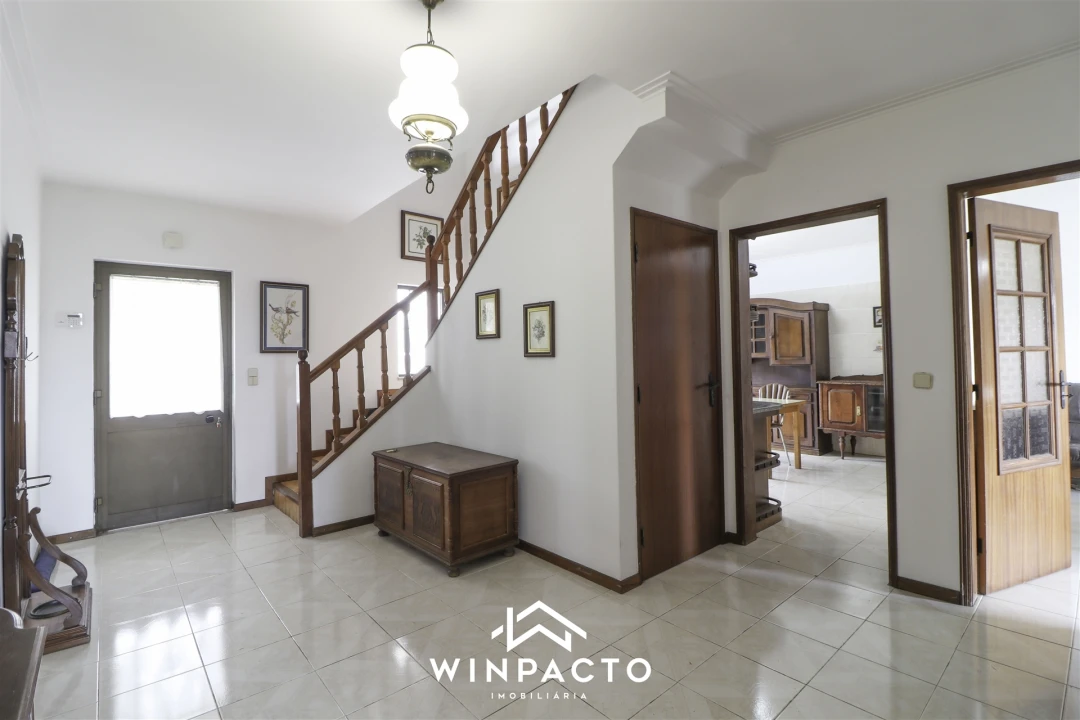 Moradia T4 para Venda em Nelas Foto 17