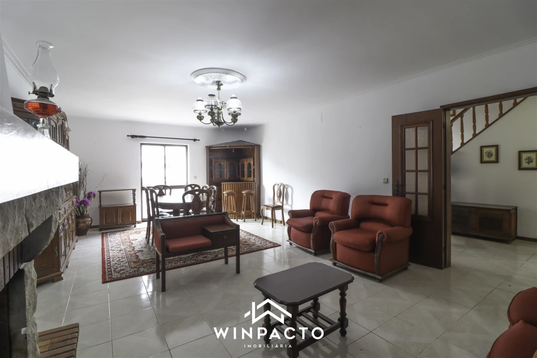 Moradia T4 para Venda em Nelas Foto 58