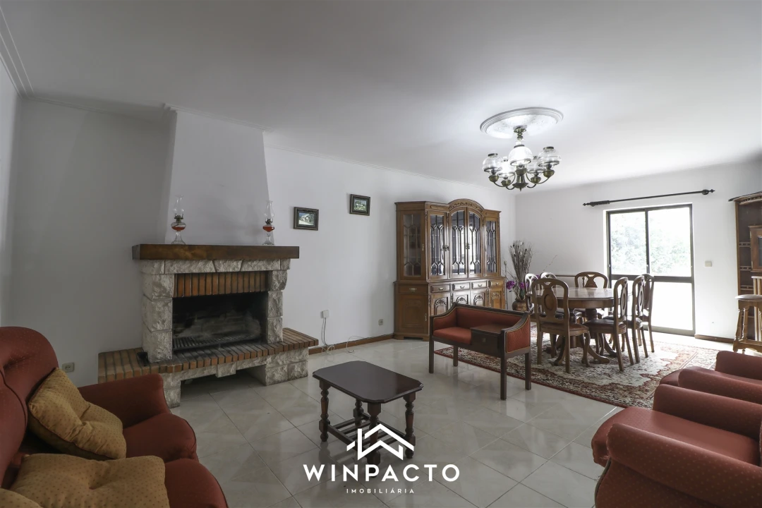 Moradia T4 para Venda em Nelas Foto 60