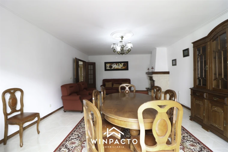 Moradia T4 para Venda em Nelas Foto 55