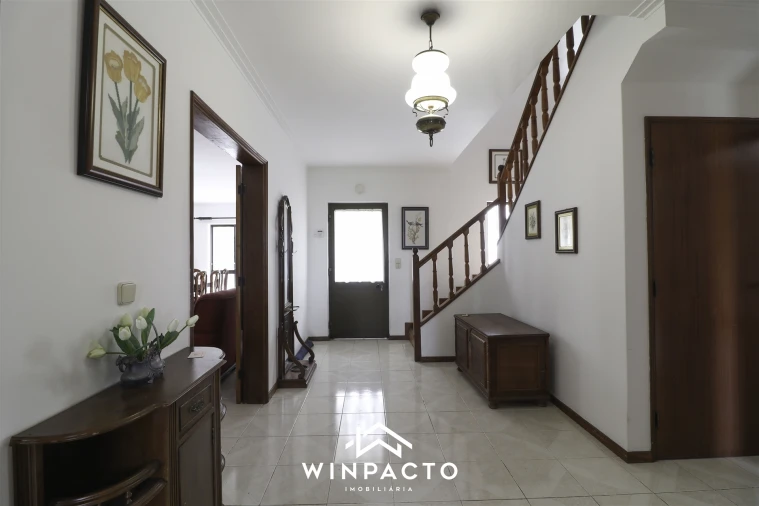 Moradia T4 para Venda em Nelas Foto 19