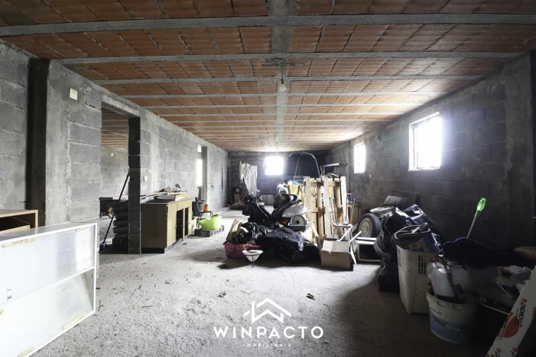 Moradia T4 para Venda em Nelas Foto 43