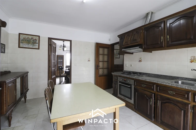 Moradia T4 para Venda em Nelas Foto 63