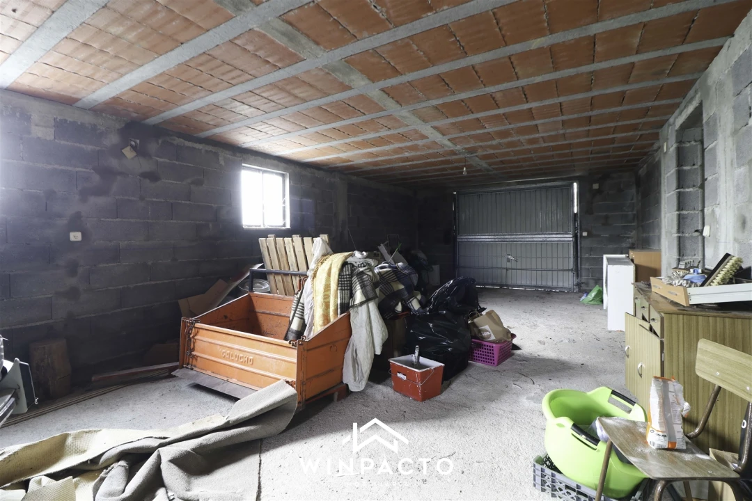 Moradia T4 para Venda em Nelas Foto 46