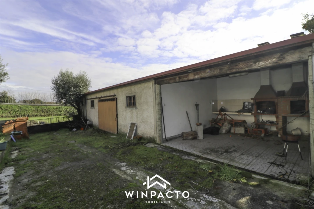 Moradia T4 para Venda em Nelas Foto 51