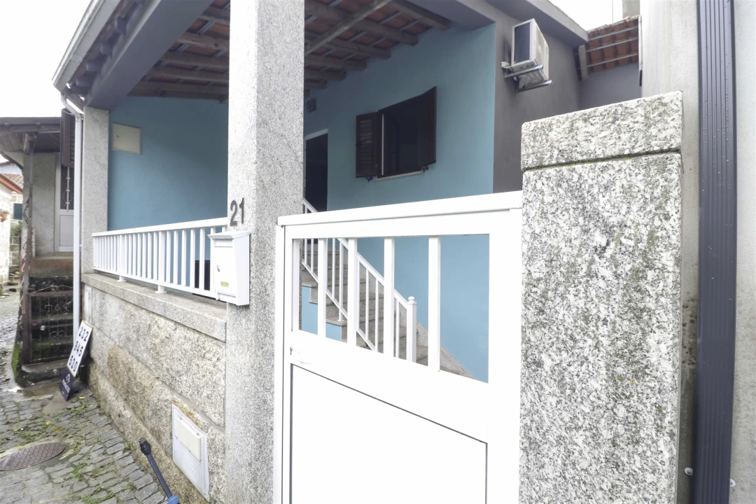 Moradia T3 para Venda em São Miguel de Vila Boa Foto 24