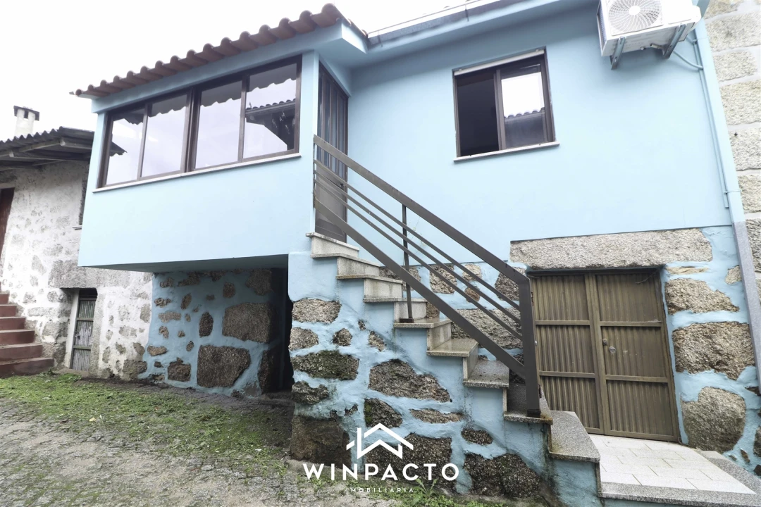 Moradia T3 para Venda em São Miguel de Vila Boa Foto 1