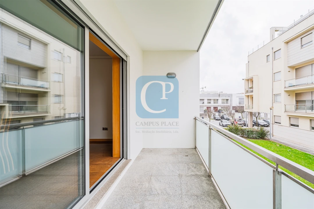 Apartamento T3 para Arrendamento em Pedrouços Foto 15