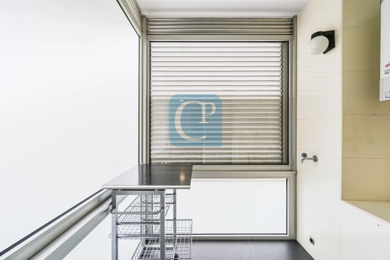 Apartamento T3 para Arrendamento em Pedrouços Foto 13