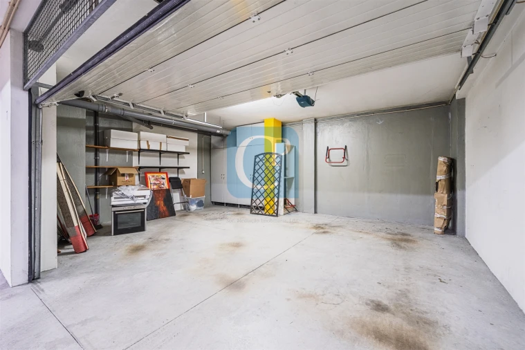 Apartamento T3 para Arrendamento em Pedrouços Foto 28