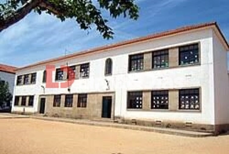 Apartamento T2 para Venda em São Paio de Oleiros Foto 18