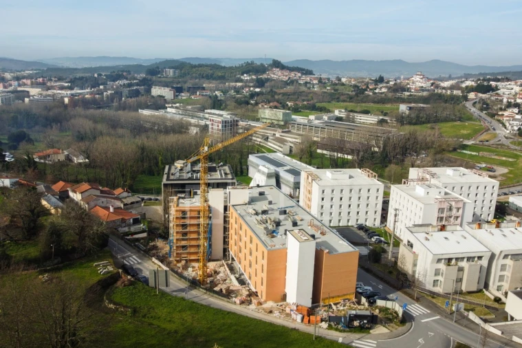 Apartamento T1 para Venda em Azurem Foto 22