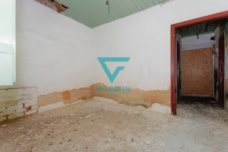 Moradia T3 para Venda em Marinha das Ondas Foto 4