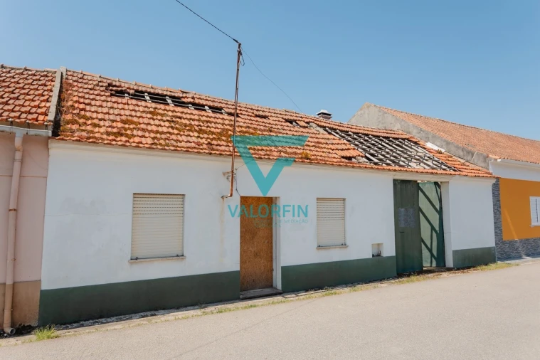 Moradia T3 para Venda em Marinha das Ondas Foto 2