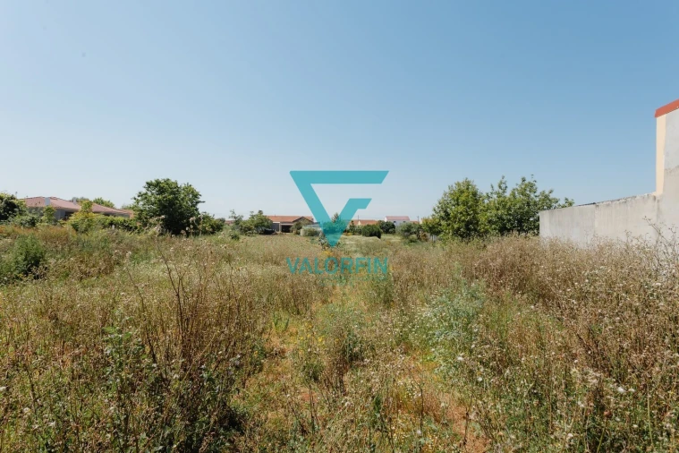 Moradia T3 para Venda em Marinha das Ondas Foto 11