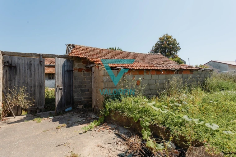 Moradia T3 para Venda em Marinha das Ondas Foto 13