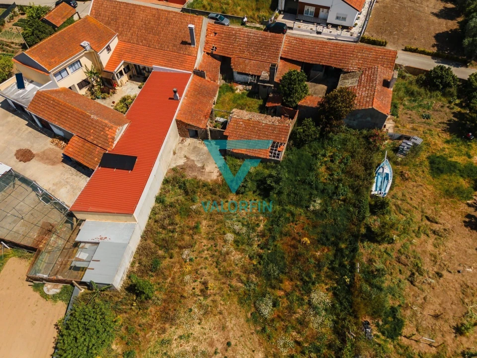 Moradia T3 para Venda em Marinha das Ondas Foto 18