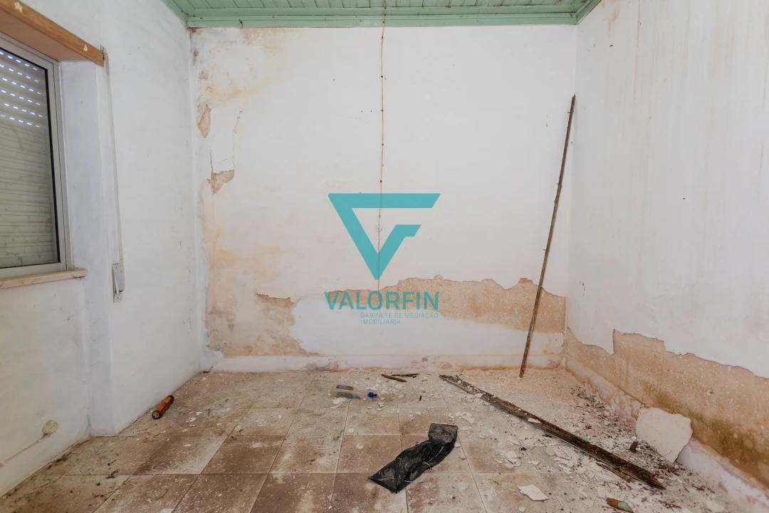 Moradia T3 para Venda em Marinha das Ondas Foto 7