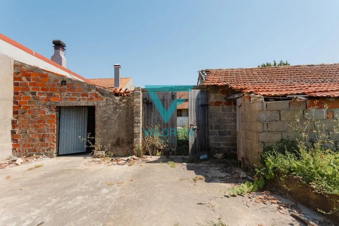 Moradia T3 para Venda em Marinha das Ondas Foto 12