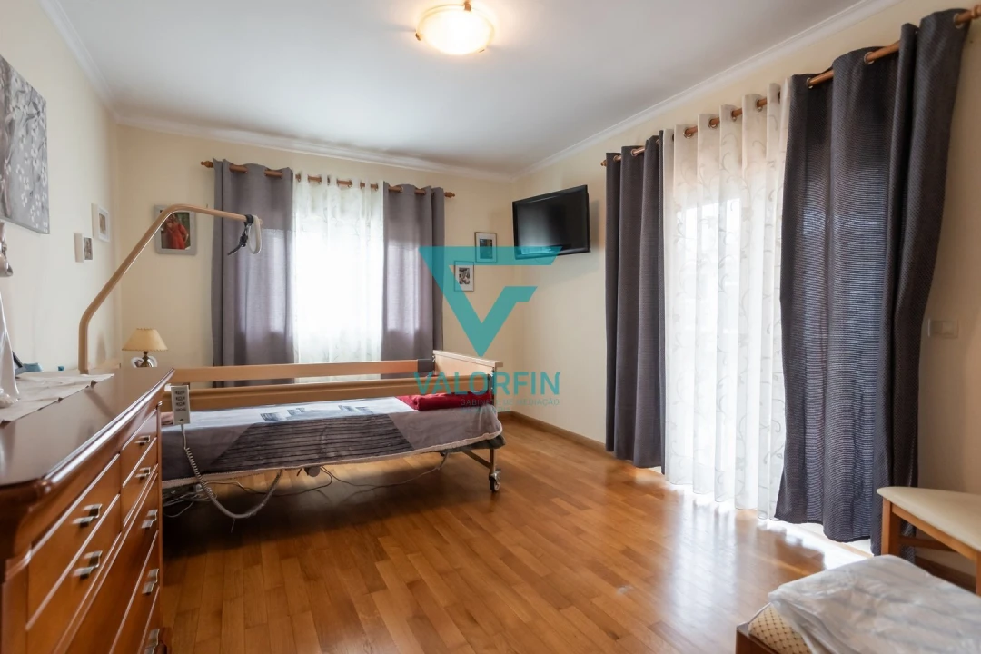 Moradia T3 para Venda em Milagres Foto 8