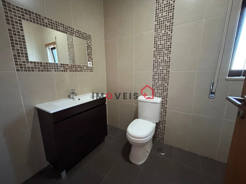 Apartamento T3 para Venda em Batalha Foto 17