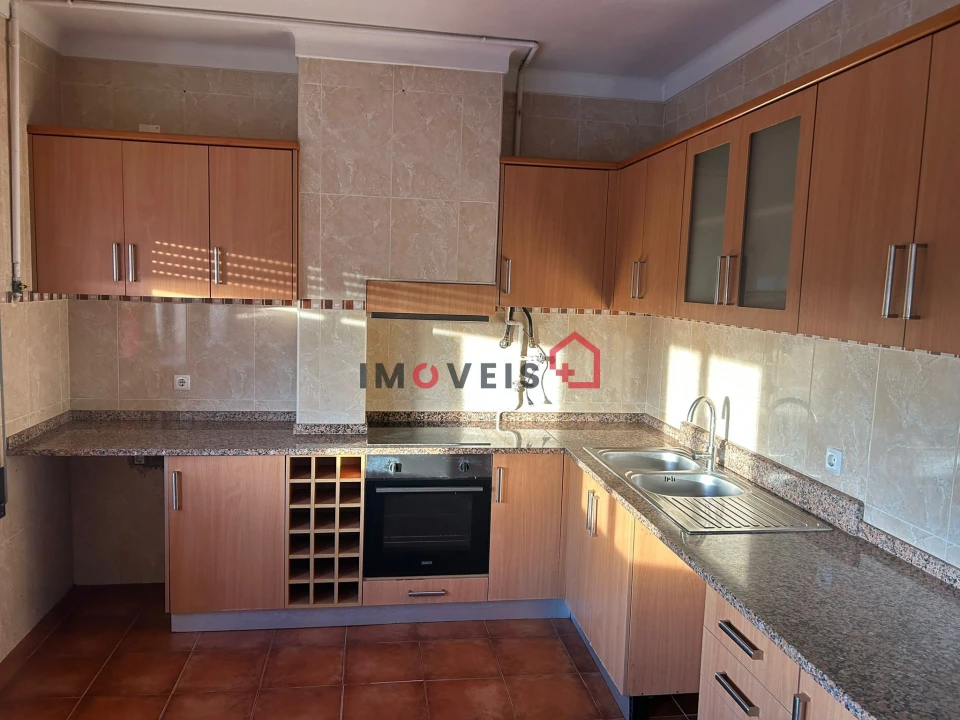 Apartamento T3 para Venda em Batalha Foto 2