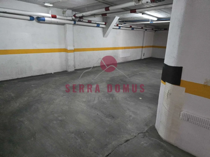 Garagem para Venda em Agualva e Mira-Sintra Foto 12