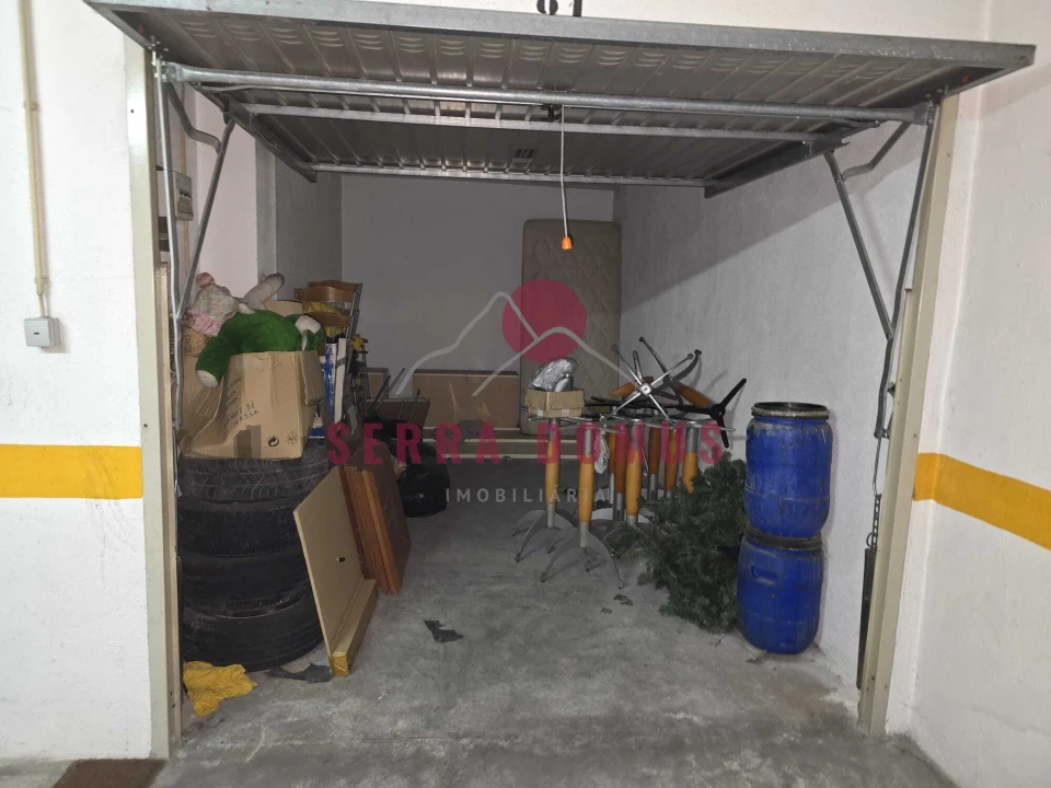 Garagem para Venda em Agualva e Mira-Sintra Foto 9