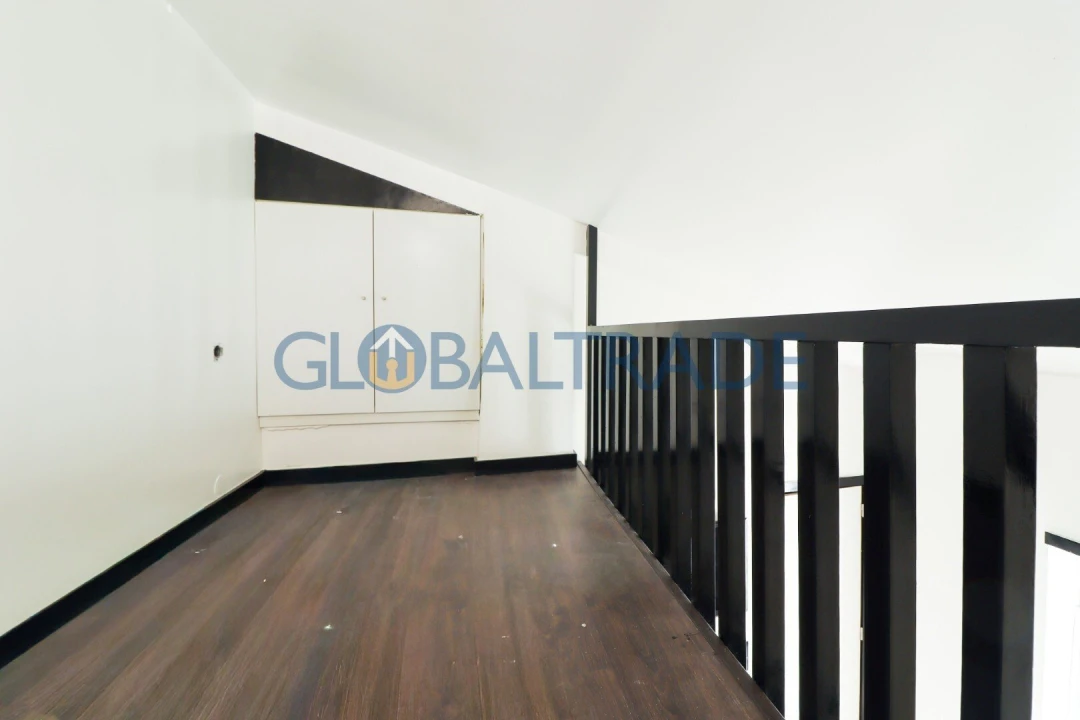 Moradia T4 para Venda em Fânzeres e São Pedro da Cova Foto 8