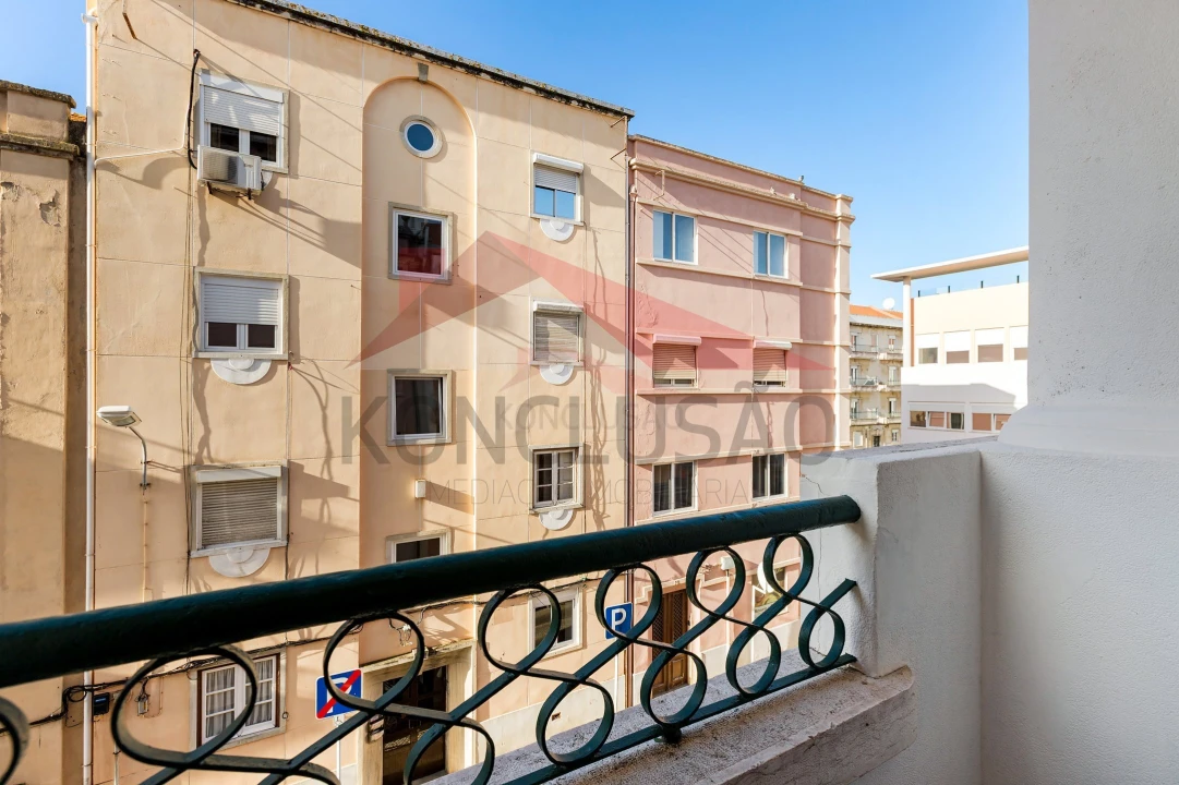 Apartamento T2 para Venda em Moscavide e Portela Foto 5