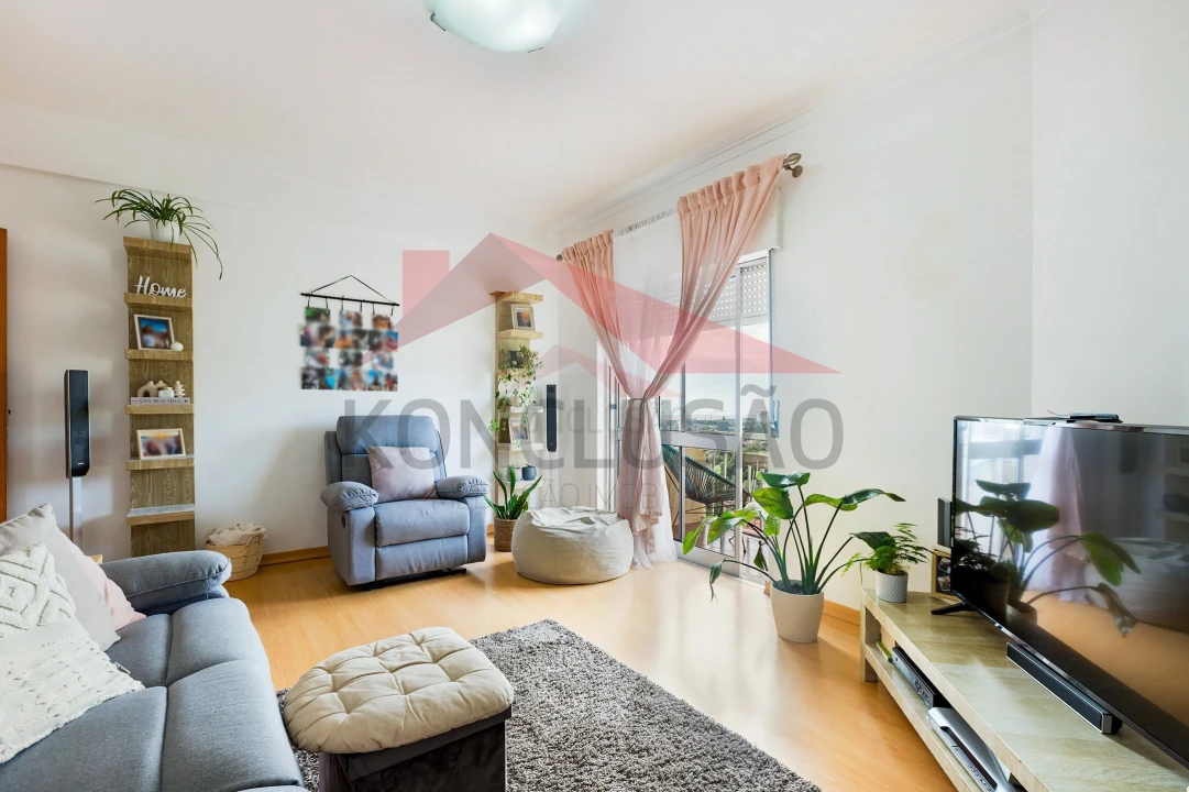 Apartamento T2 para Venda em Alverca do Ribatejo e Sobralinho Foto 9