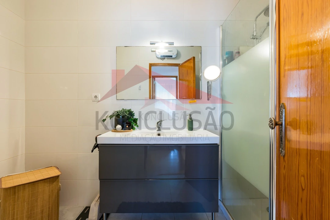 Apartamento T2 para Venda em Alverca do Ribatejo e Sobralinho Foto 14