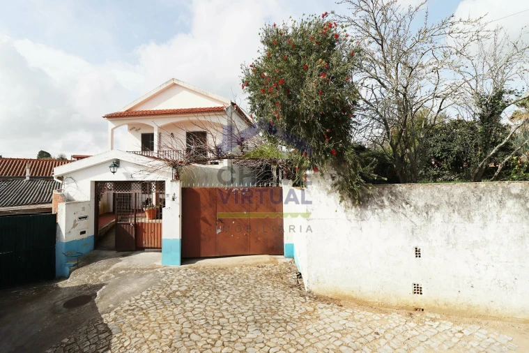 Moradia T3 para Venda em Carvalhal