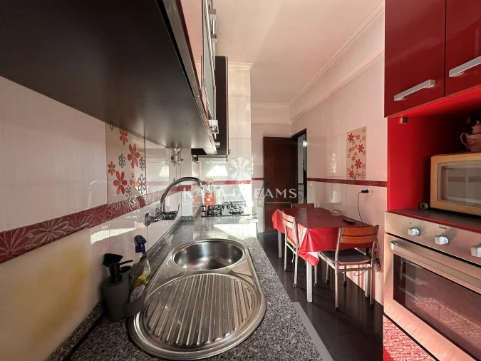 Apartamento T3 para Venda em Póvoa de Santo Adrião e Olival Basto