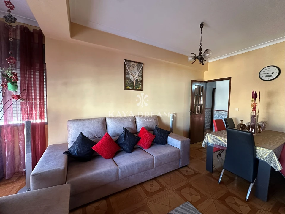 Apartamento T3 para Venda em Póvoa de Santo Adrião e Olival Basto Foto 7