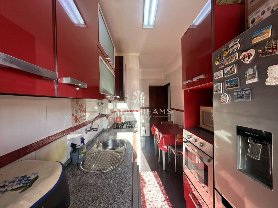 Apartamento T3 para Venda em Póvoa de Santo Adrião e Olival Basto Foto 3