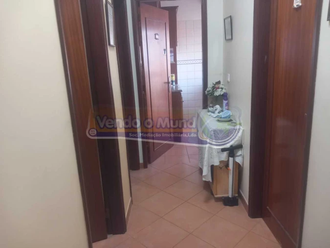 Apartamento T1 para Venda em Benavente Foto 7