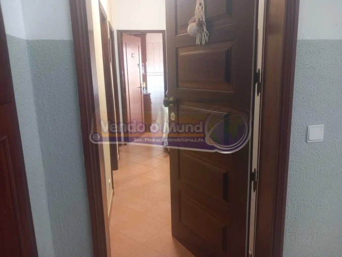 Apartamento T1 para Venda em Benavente Foto 4
