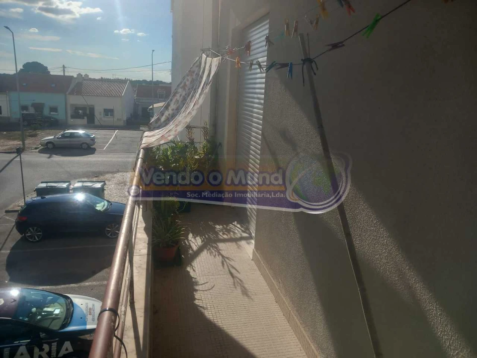 Apartamento T1 para Venda em Benavente Foto 6