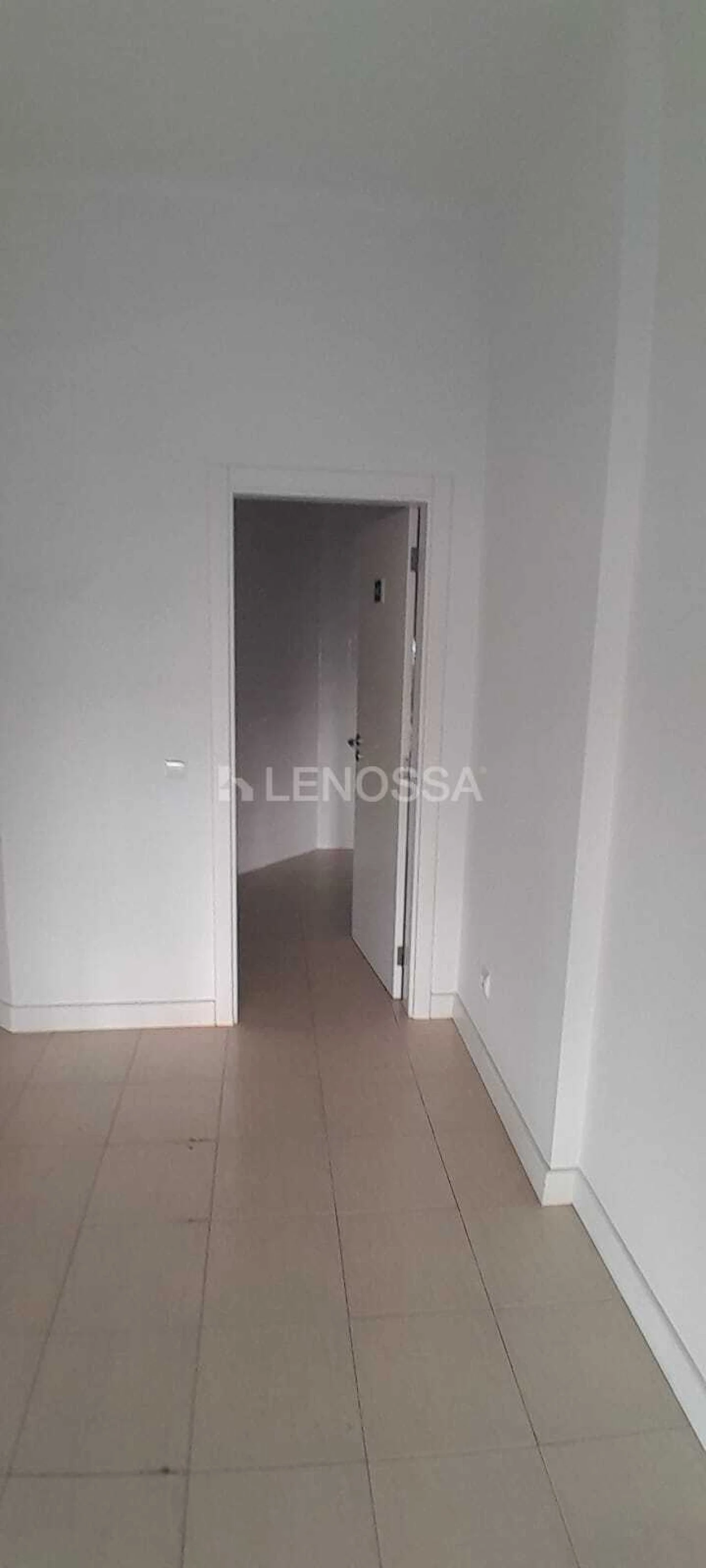 Loja para Venda em Oliveira do Bairro Foto 7