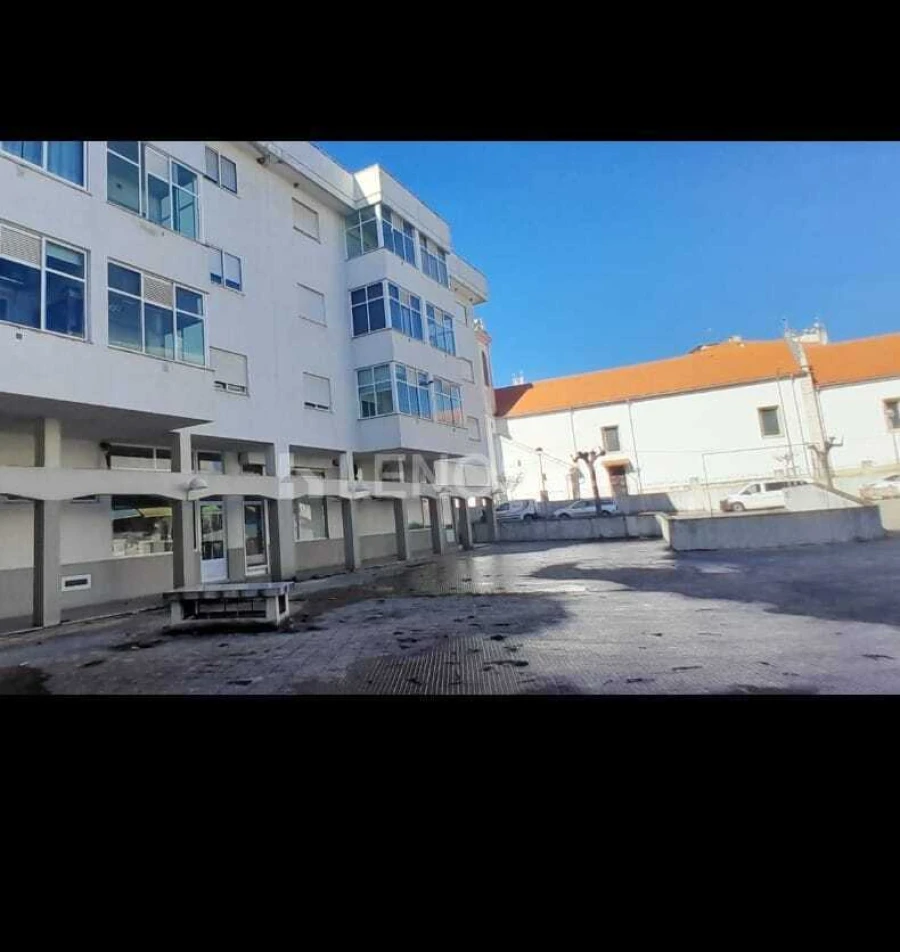 Loja para Venda em Oliveira do Bairro