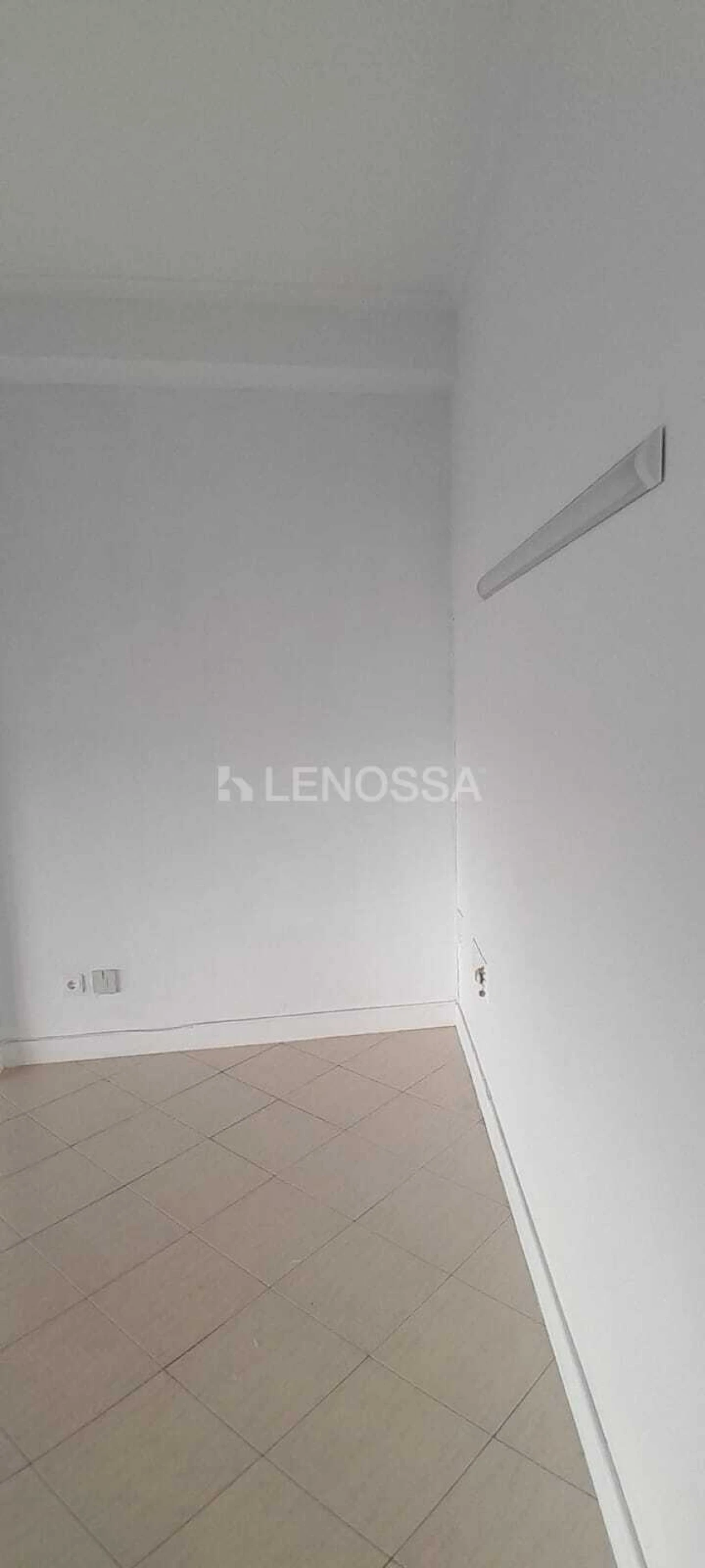 Loja para Venda em Oliveira do Bairro Foto 4