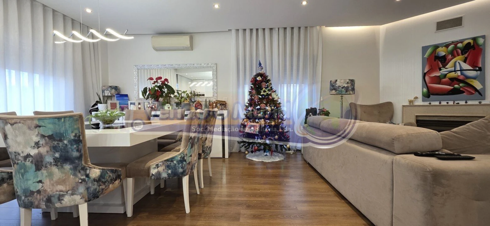 Apartamento T5 para Venda em Alverca do Ribatejo e Sobralinho Foto 10