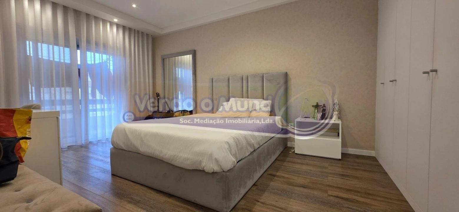 Apartamento T5 para Venda em Alverca do Ribatejo e Sobralinho Foto 14