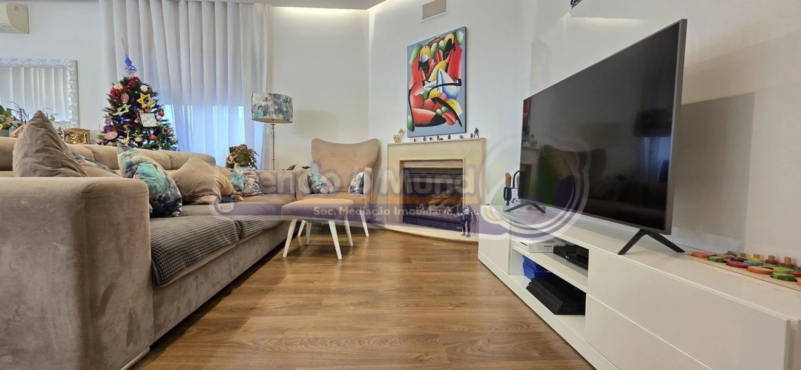 Apartamento T5 para Venda em Alverca do Ribatejo e Sobralinho Foto 11