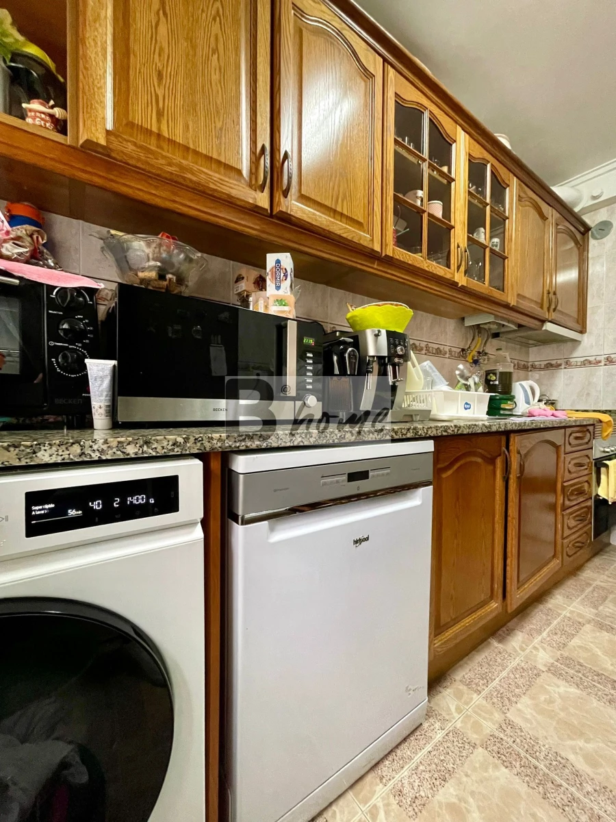 Apartamento T1 para Venda em Charneca de Caparica e Sobreda Foto 5