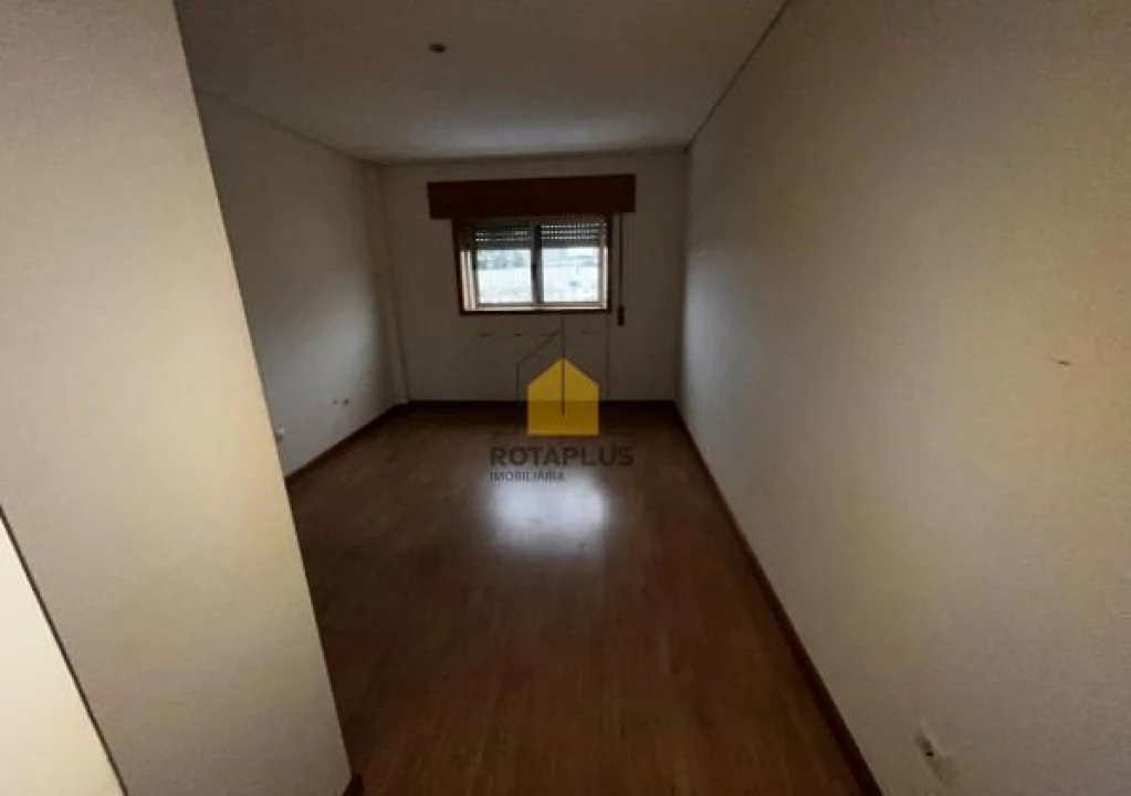 Apartamento T3 para Venda em Bonfim Foto 12